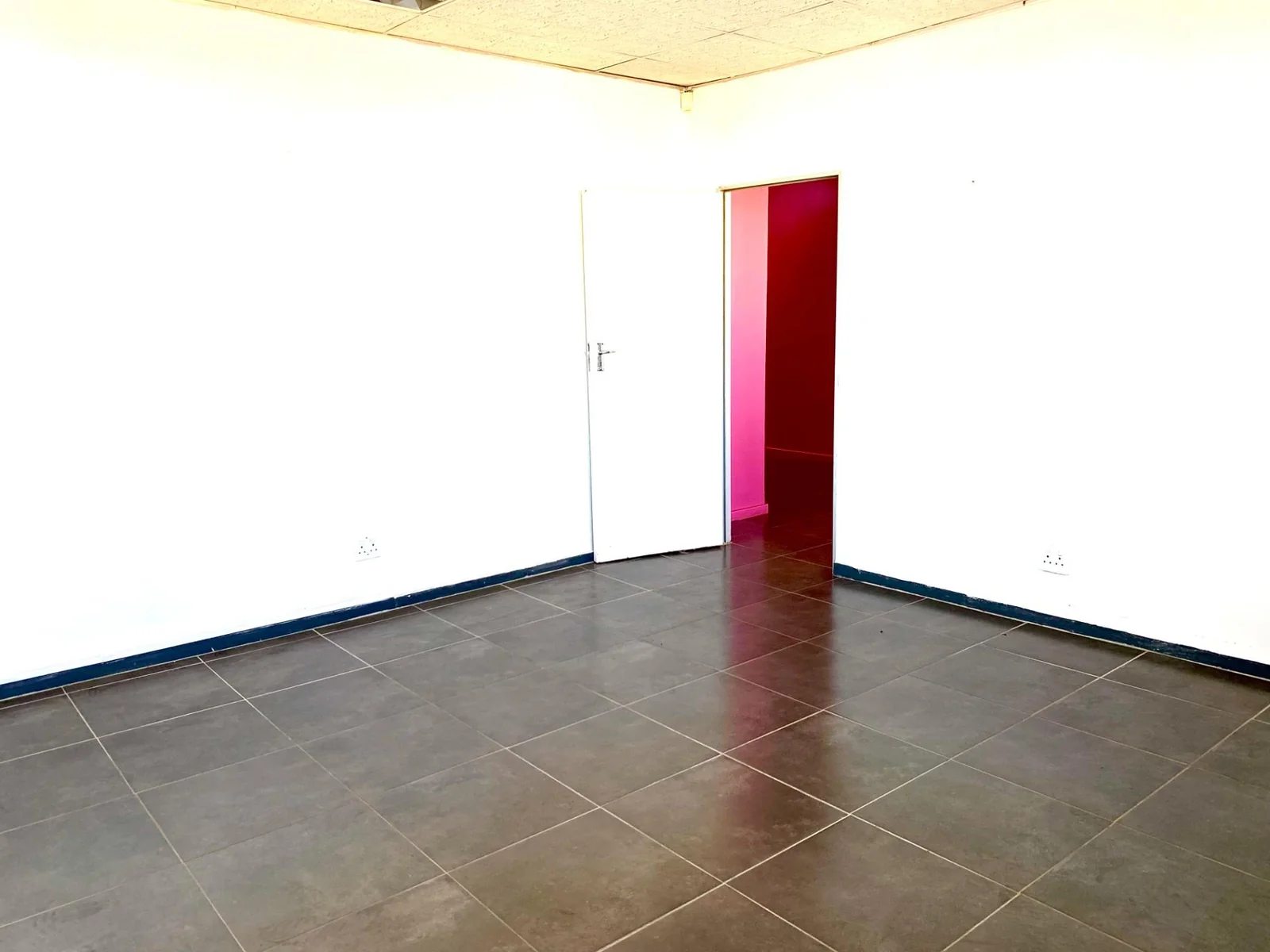 Premium 142m² Office Space to Let in Midrand – Ideal for Wellness Centres, Law Firms, Call Centres, Etc.