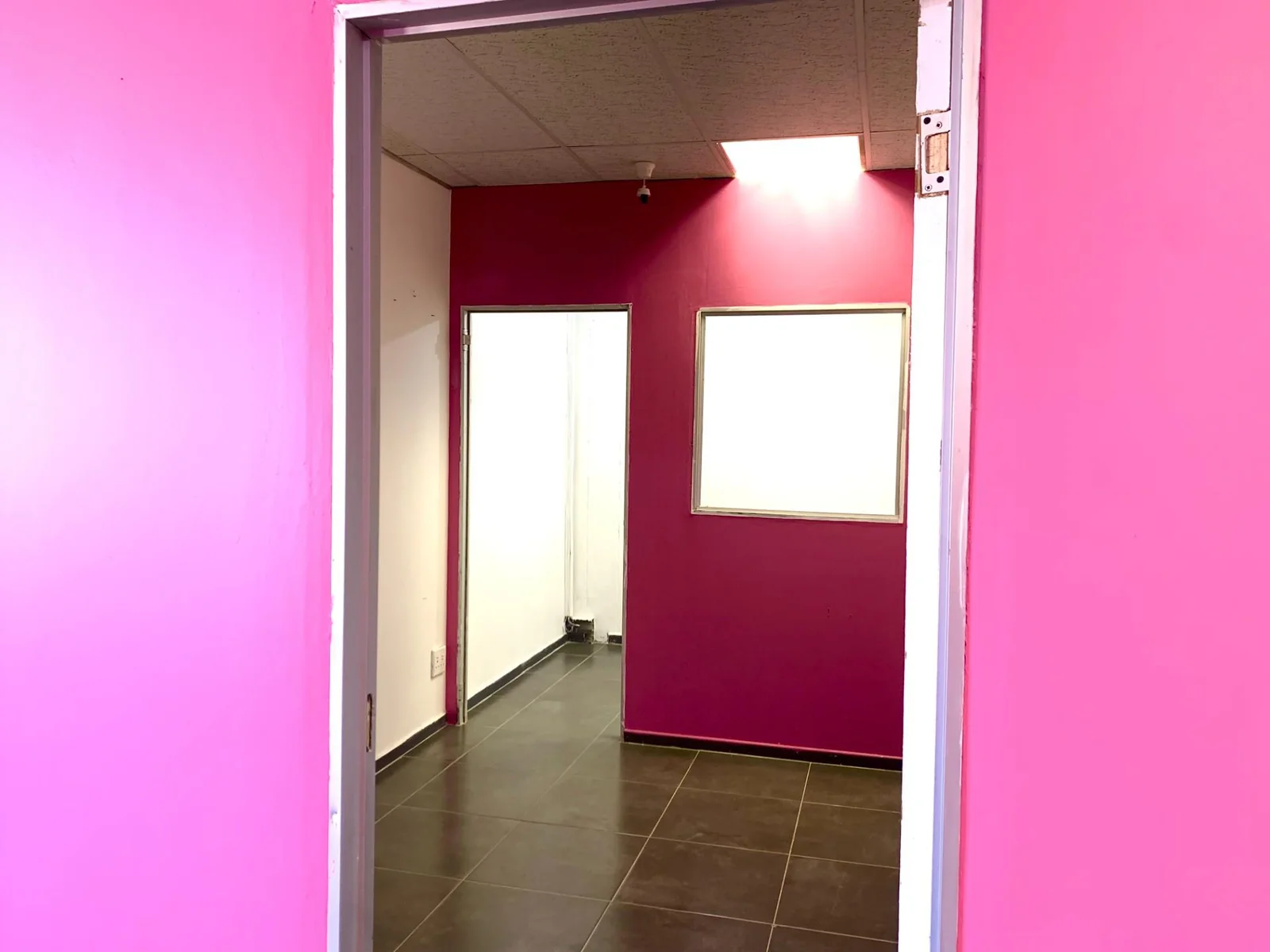 Premium 142m² Office Space to Let in Midrand – Ideal for Wellness Centres, Law Firms, Call Centres, Etc.