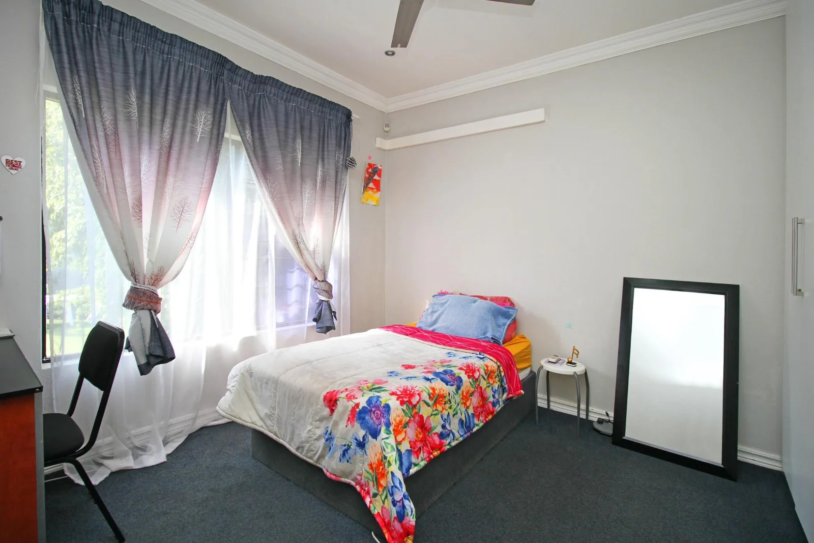 Spacious 4-Bed Family Home with pool – Honey Ridge Estate