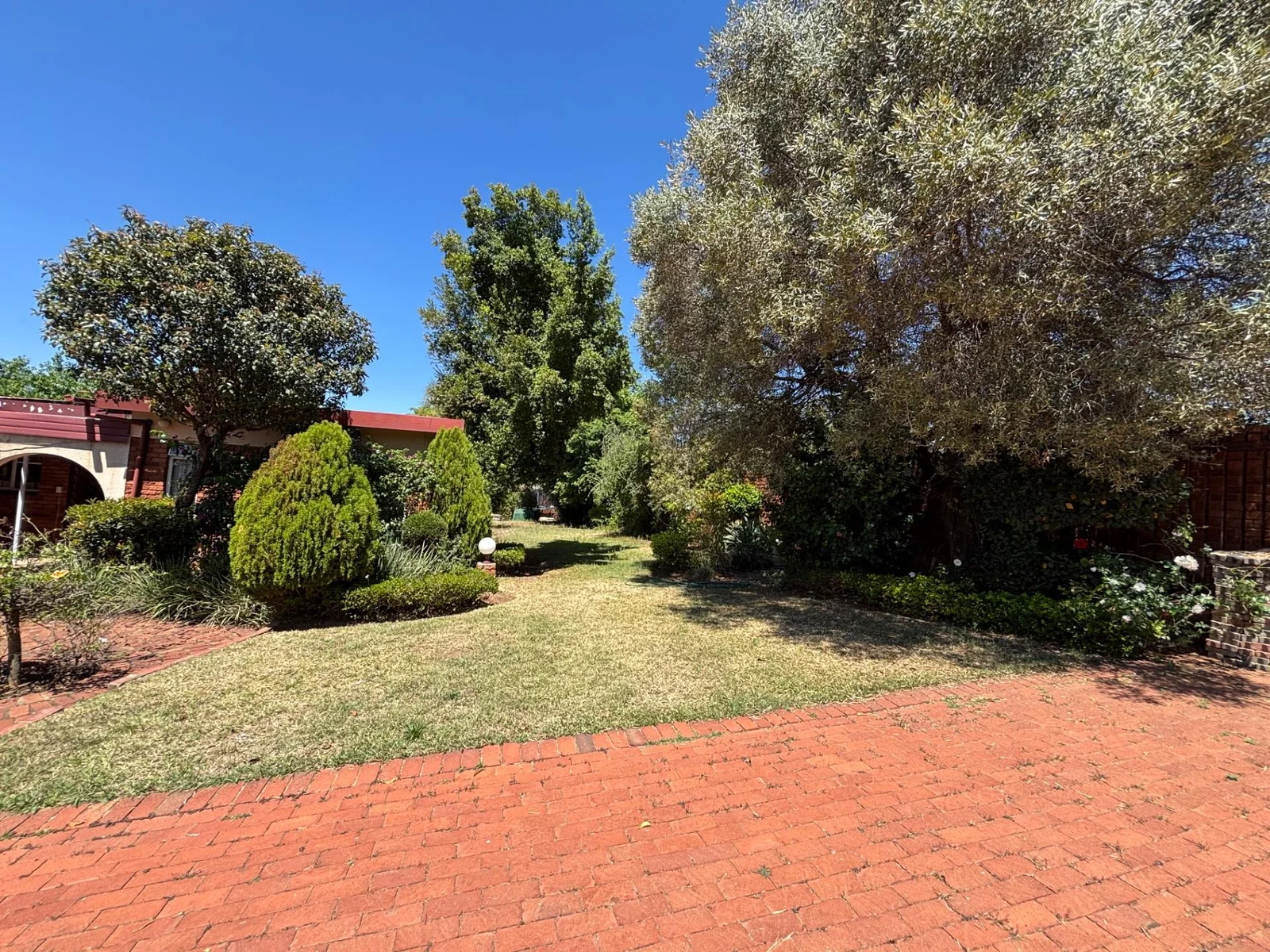 FOR THE BIGGER FAMILY, IT'S ALL HERE ....!!