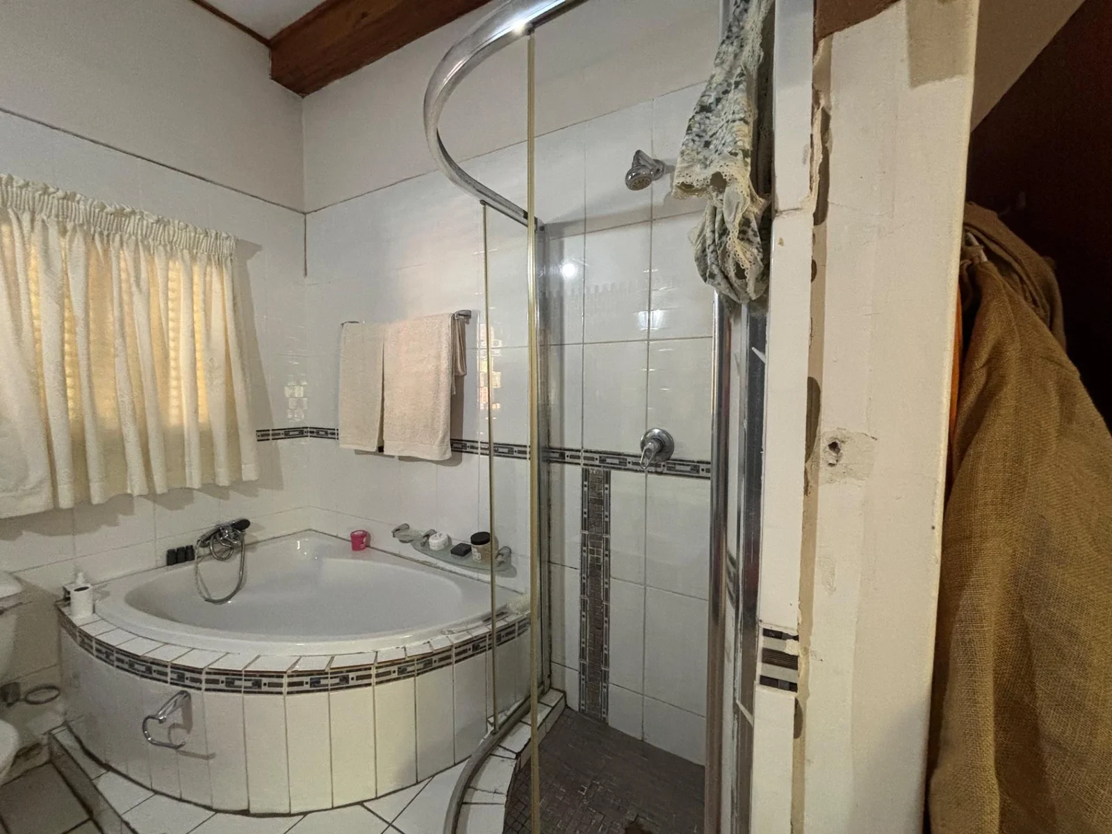 FOR THE BIGGER FAMILY, IT'S ALL HERE ....!!