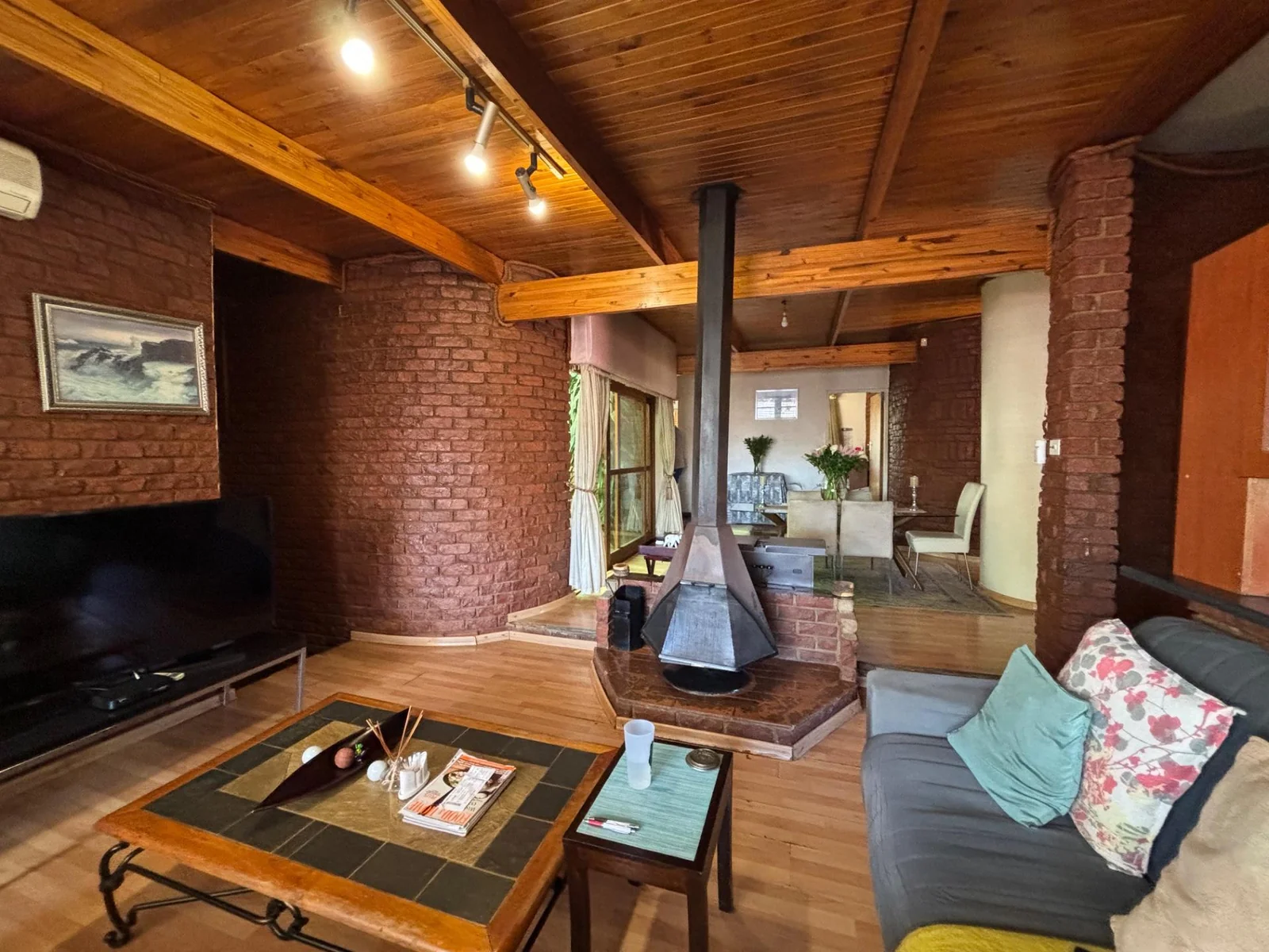 FOR THE BIGGER FAMILY, IT'S ALL HERE ....!!