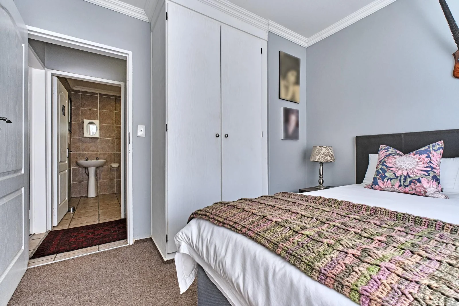 Contemporary Comfort Meets Effortless Living in the Heart of Willowbrook