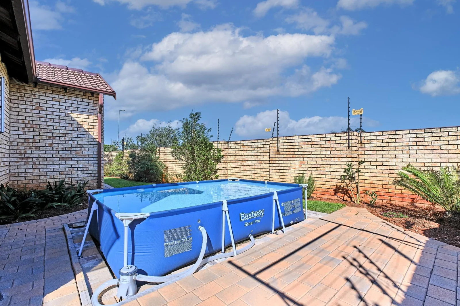 Contemporary Comfort Meets Effortless Living in the Heart of Willowbrook