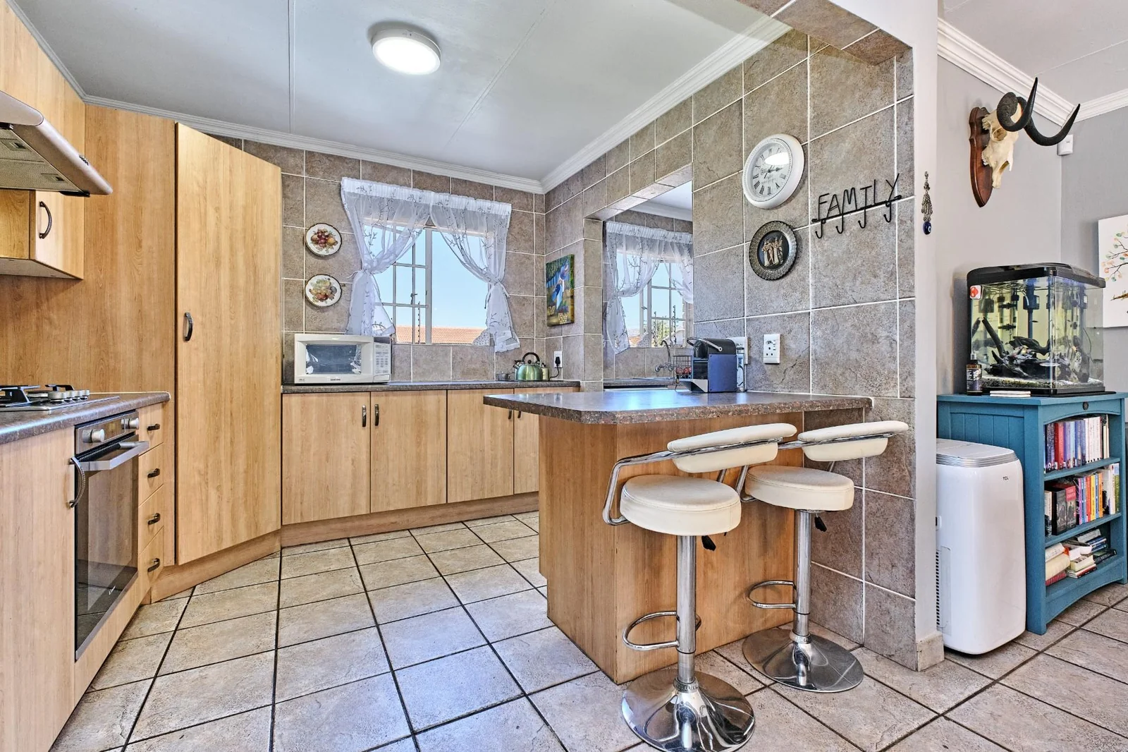 Contemporary Comfort Meets Effortless Living in the Heart of Willowbrook