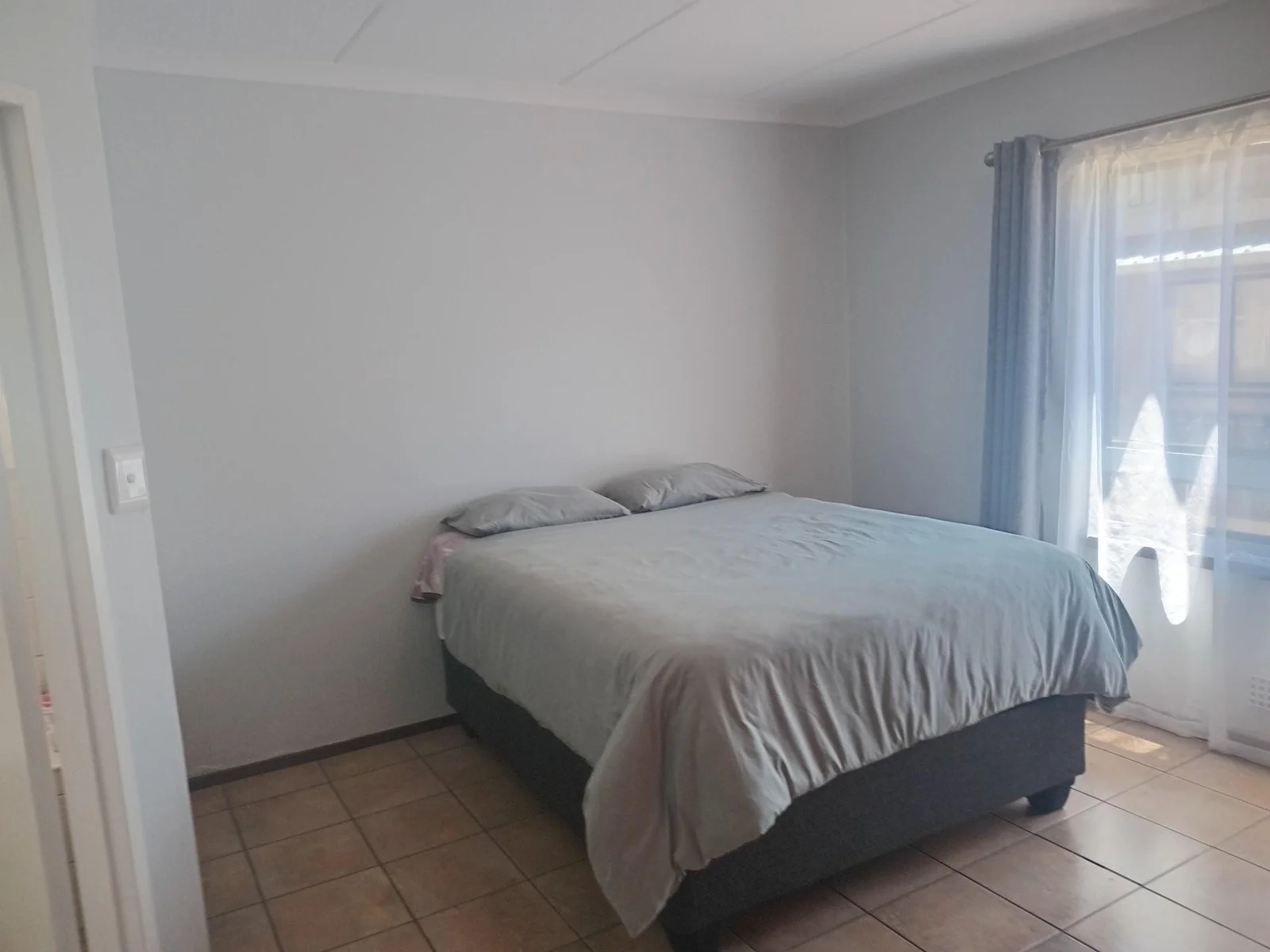 A decent 2 bed 2 baths apartment in Erand Gardens