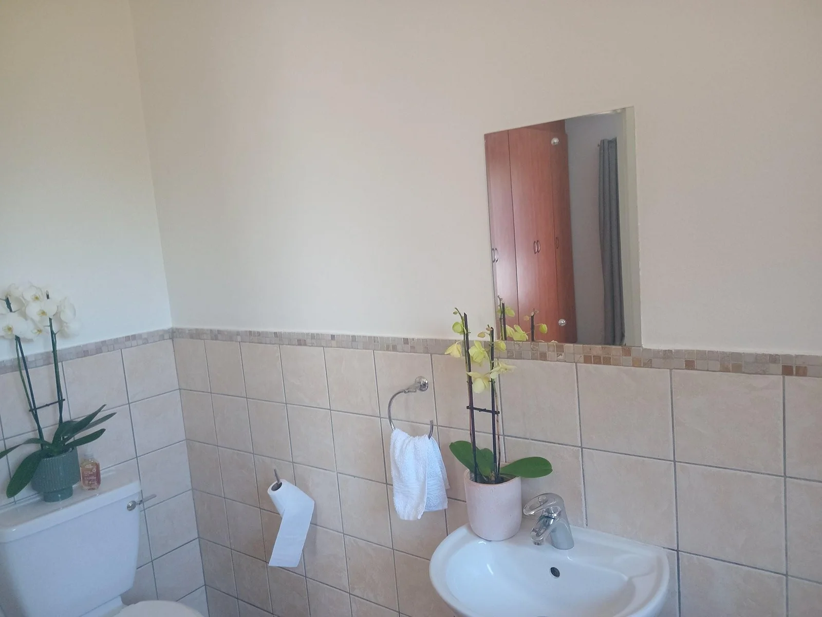 A decent 2 bed 2 baths apartment in Erand Gardens