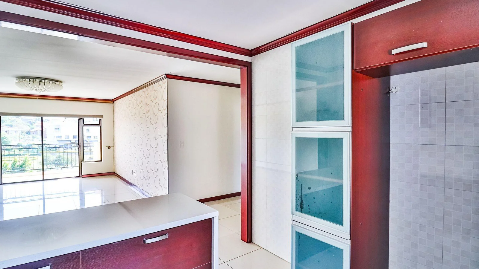 Modern Apartment with Stunning Views For Sale