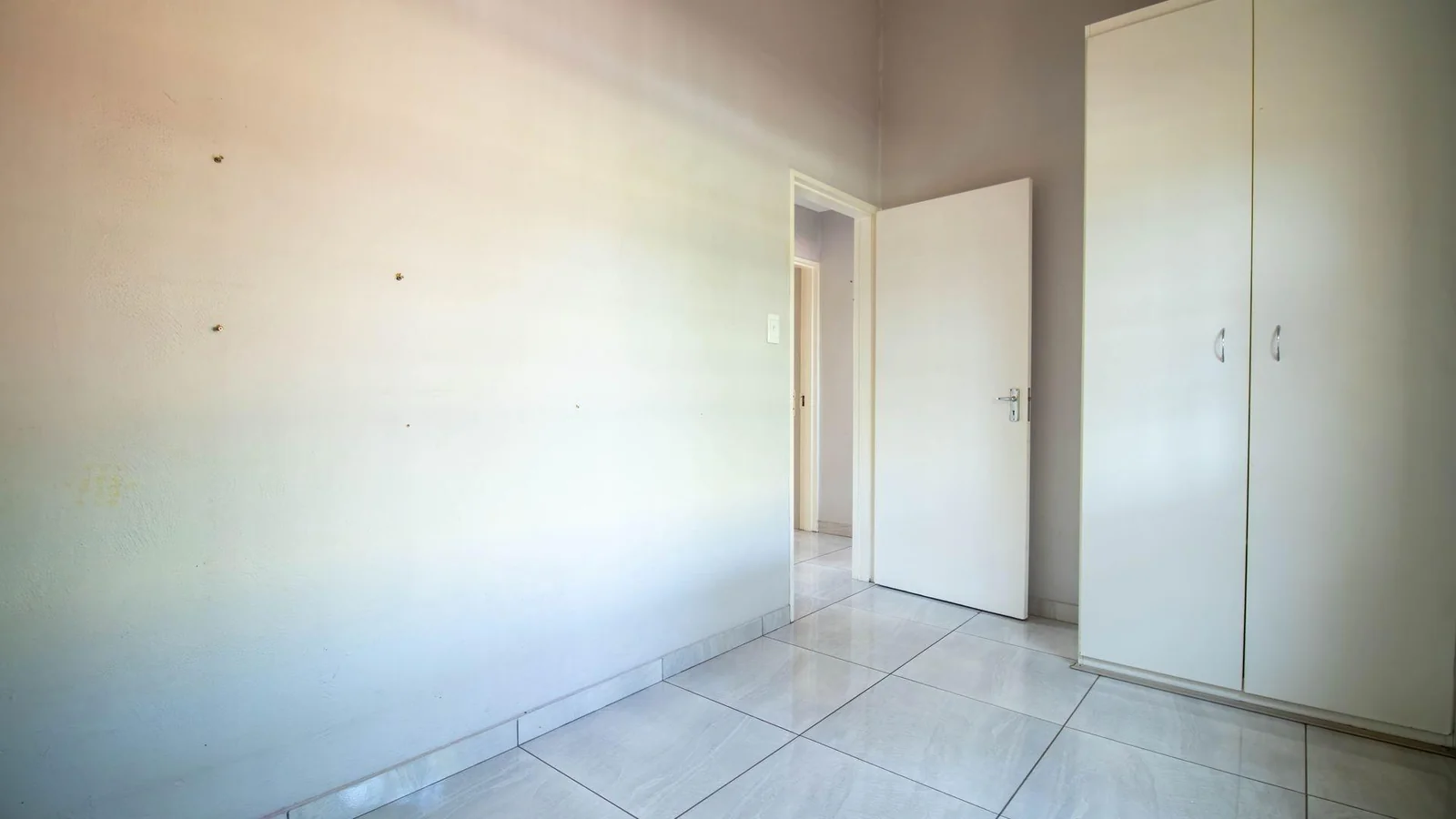 Simplex For Sale in Halfway Gardens