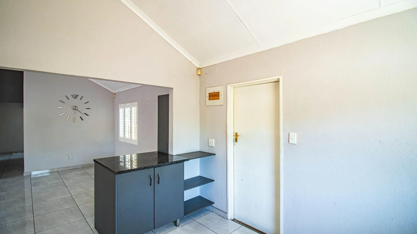 Simplex For Sale in Halfway Gardens