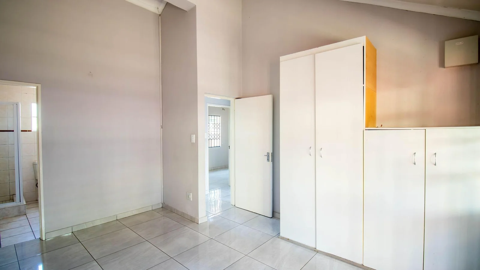 Simplex For Sale in Halfway Gardens