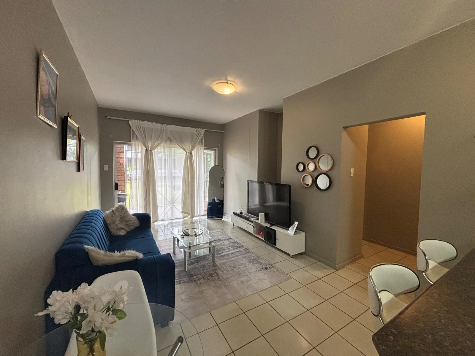 APARTMENT CLOSE TO MENLYN MAINE