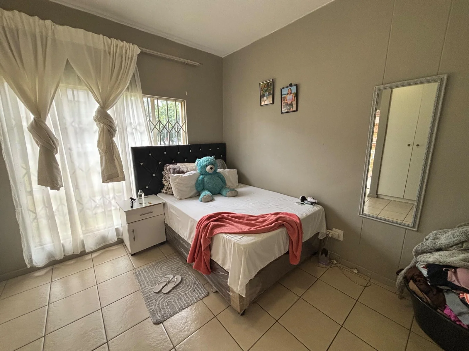 APARTMENT CLOSE TO MENLYN MAINE