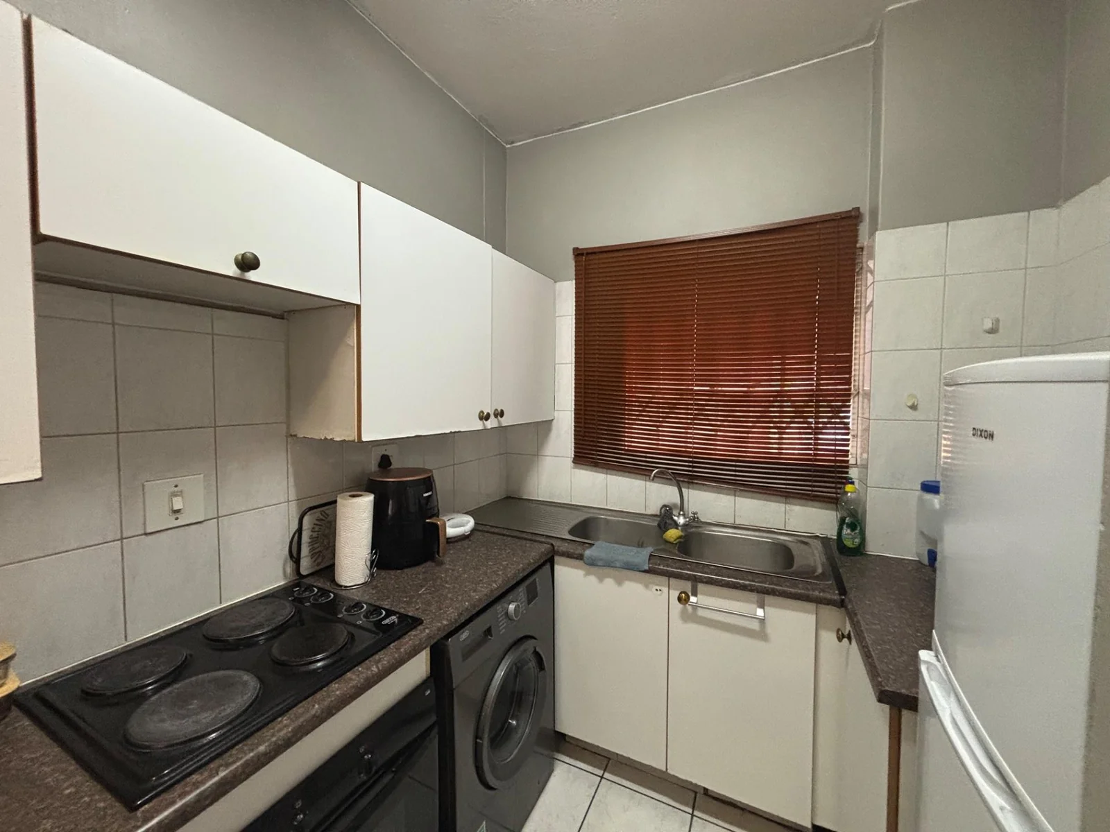 APARTMENT CLOSE TO MENLYN MAINE