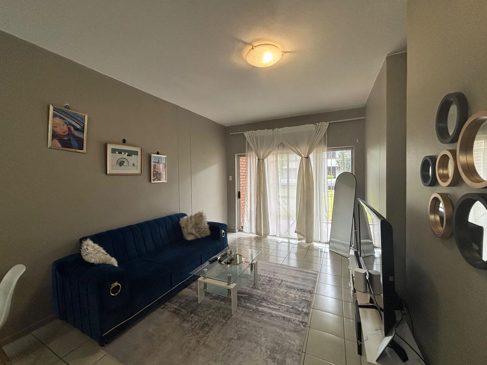 APARTMENT CLOSE TO MENLYN MAINE