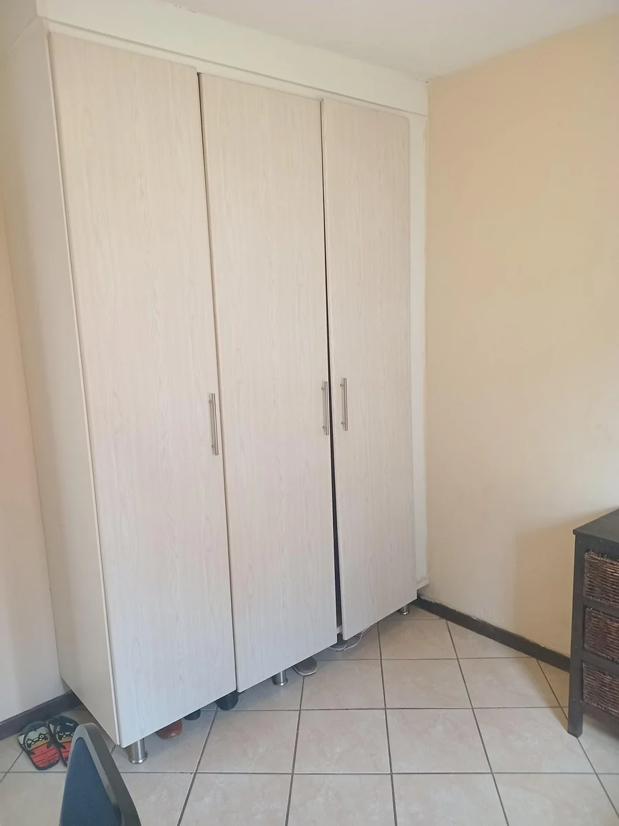 A lovely 2 bed ground apartment with  a Lockup garage in Erand Gardens, Midrand.