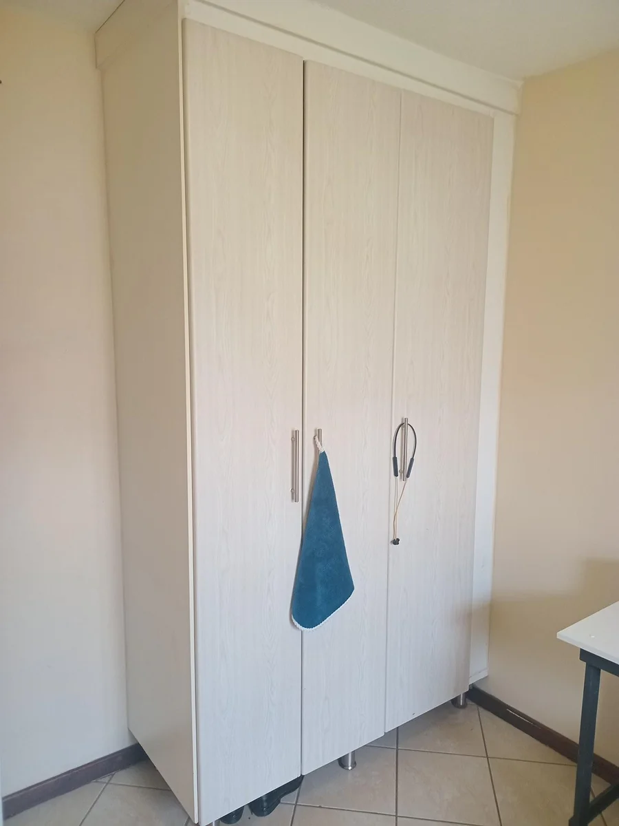 A lovely 2 bed ground apartment with  a Lockup garage in Erand Gardens, Midrand.