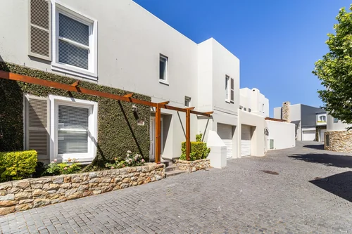 13 Kromme Rhee, Nooitgedacht Village, Stellenbosch