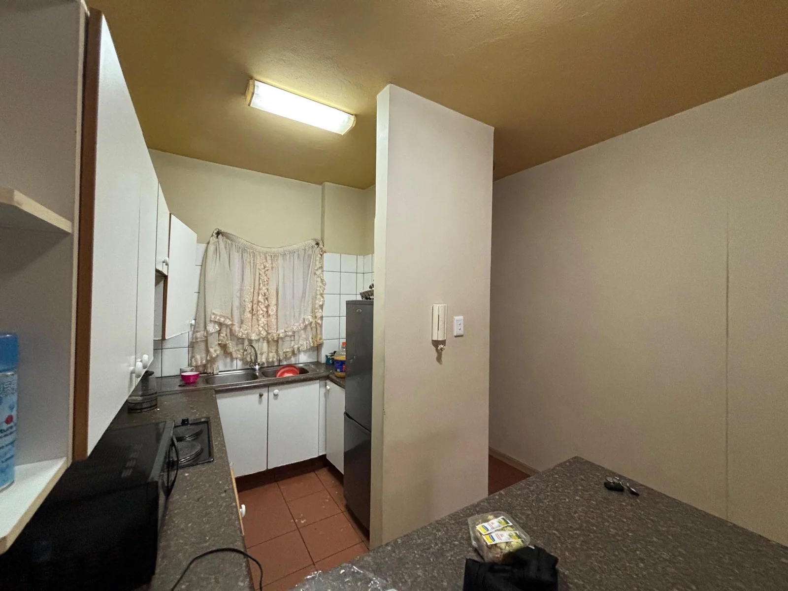 2 BEDROOM APARTMENT NEAR MENLYN MAINE