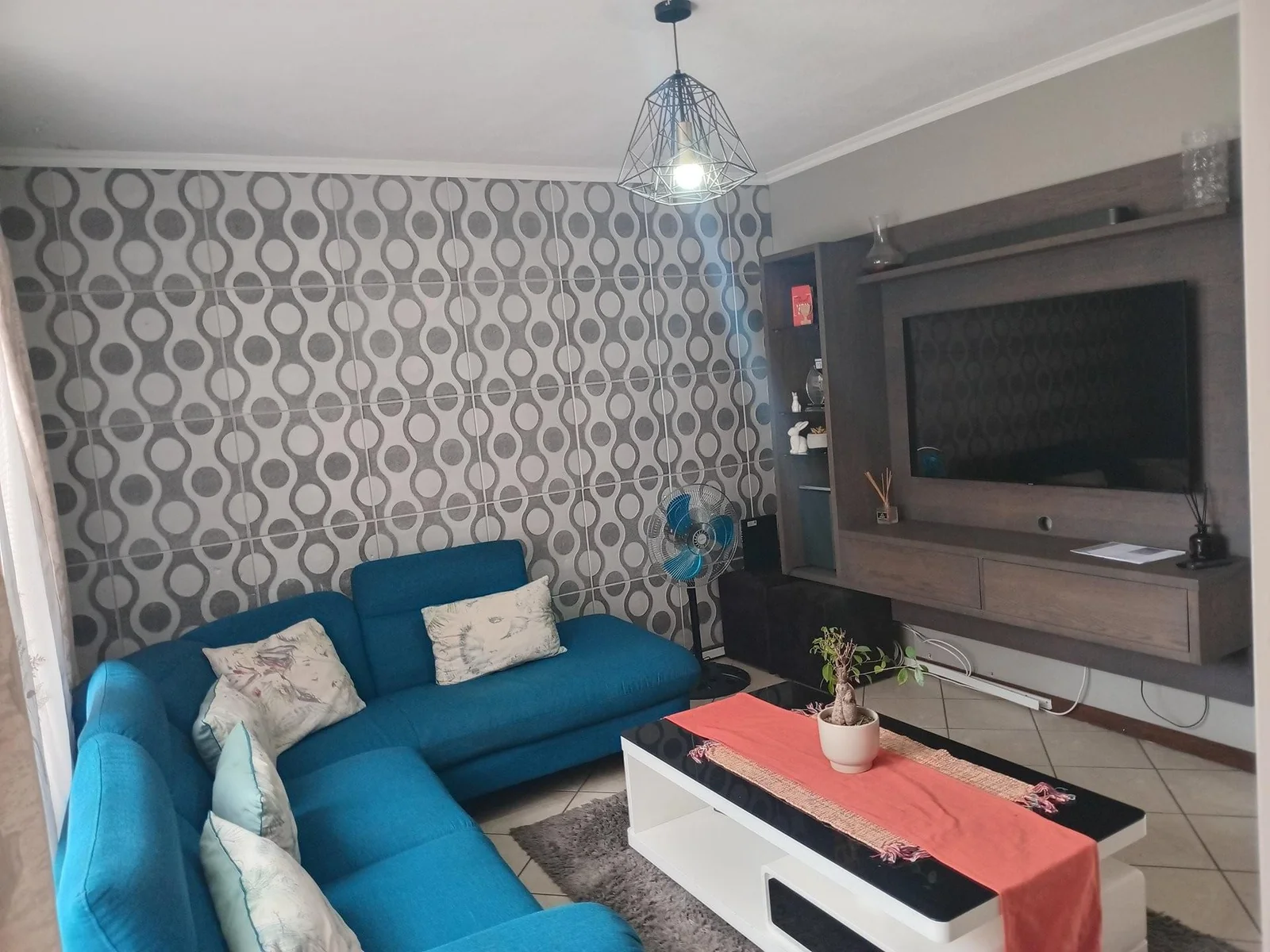 A stunning 2bed  ground apartment with a garden & lockup garage in Erand  Gardens, Midrand