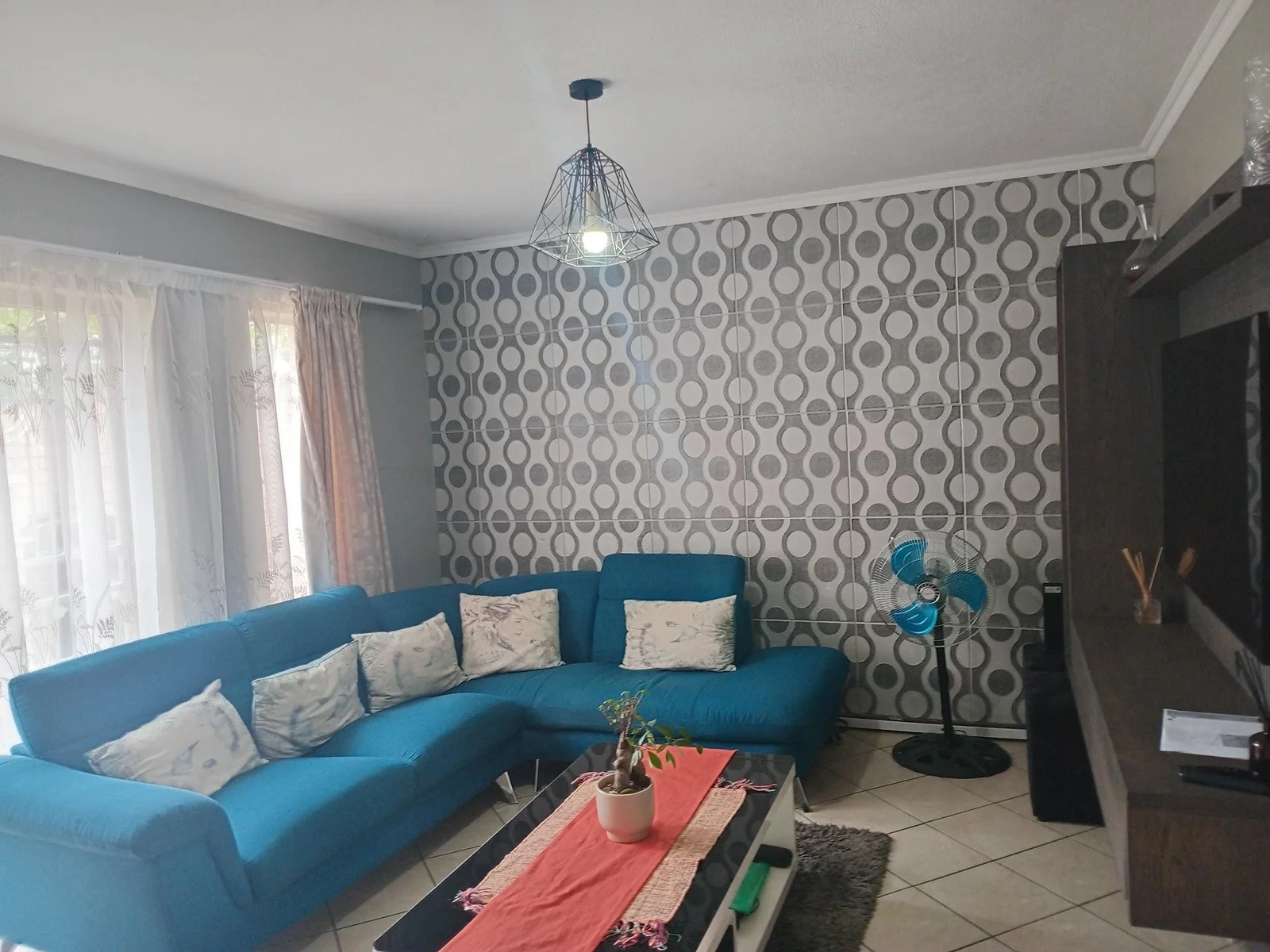 A stunning 2bed  ground apartment with a garden & lockup garage in Erand  Gardens, Midrand