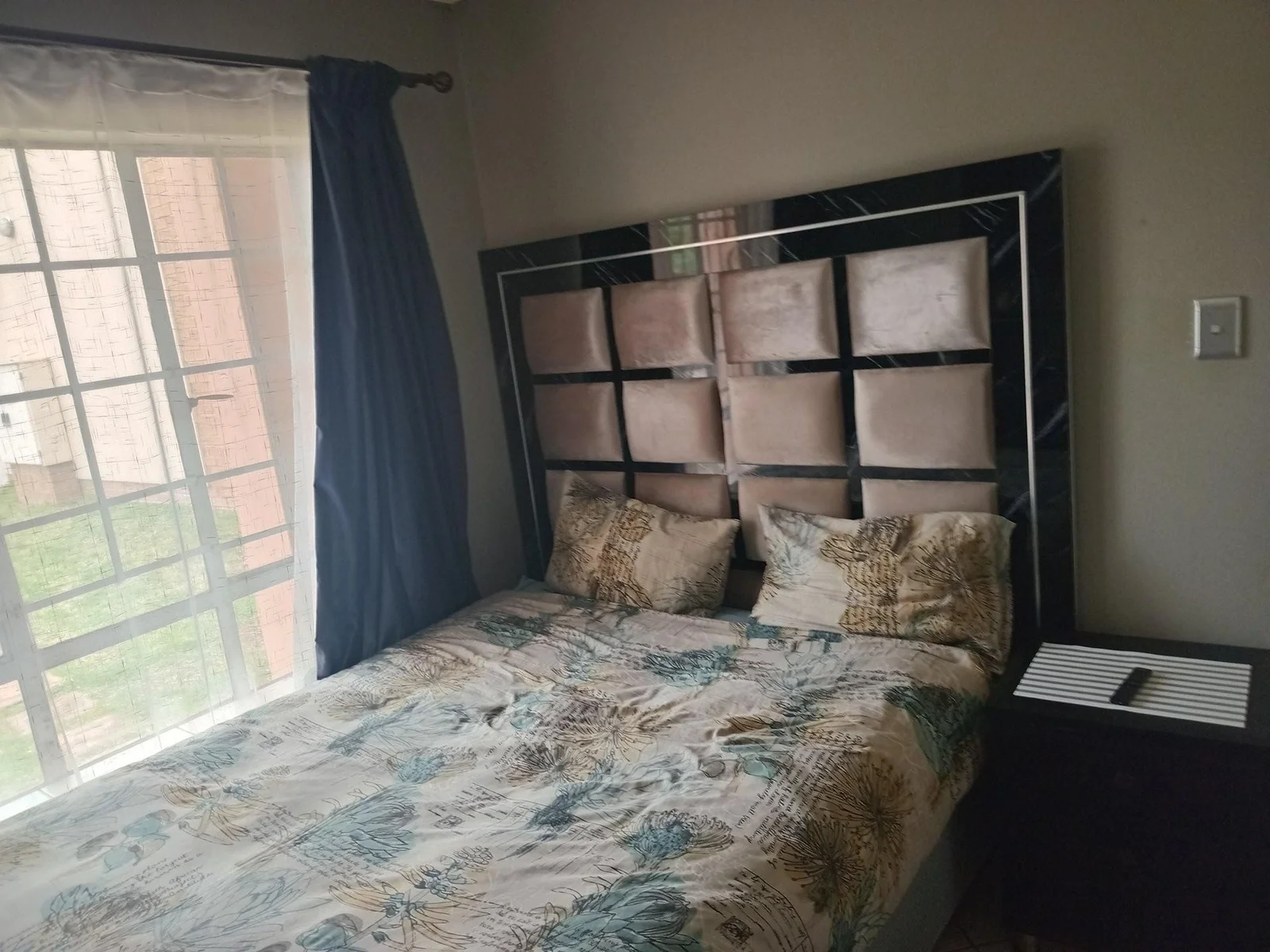 A stunning 2bed  ground apartment with a garden & lockup garage in Erand  Gardens, Midrand