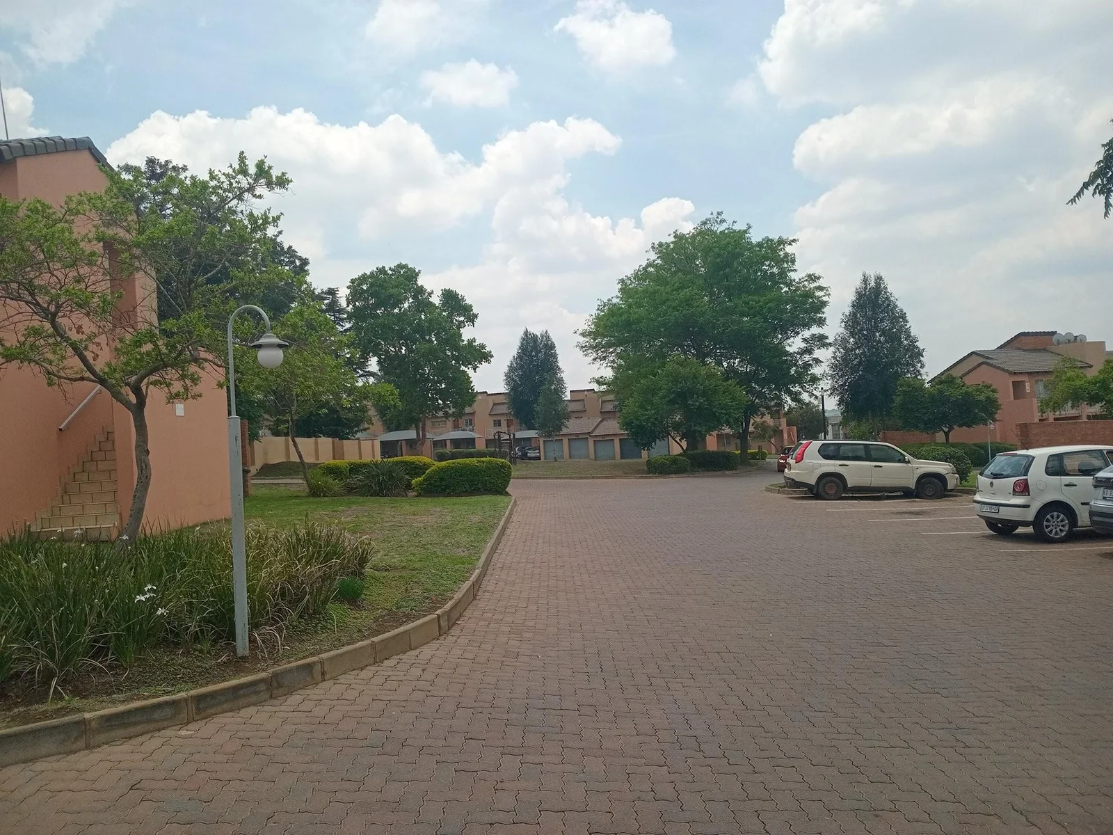 A stunning 2bed  ground apartment with a garden & lockup garage in Erand  Gardens, Midrand