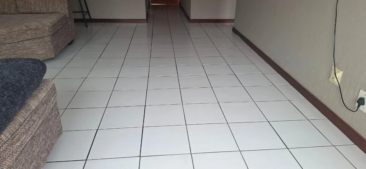 Two bedrooms with Lock up Garage apartment for Sale in Vorna Valley