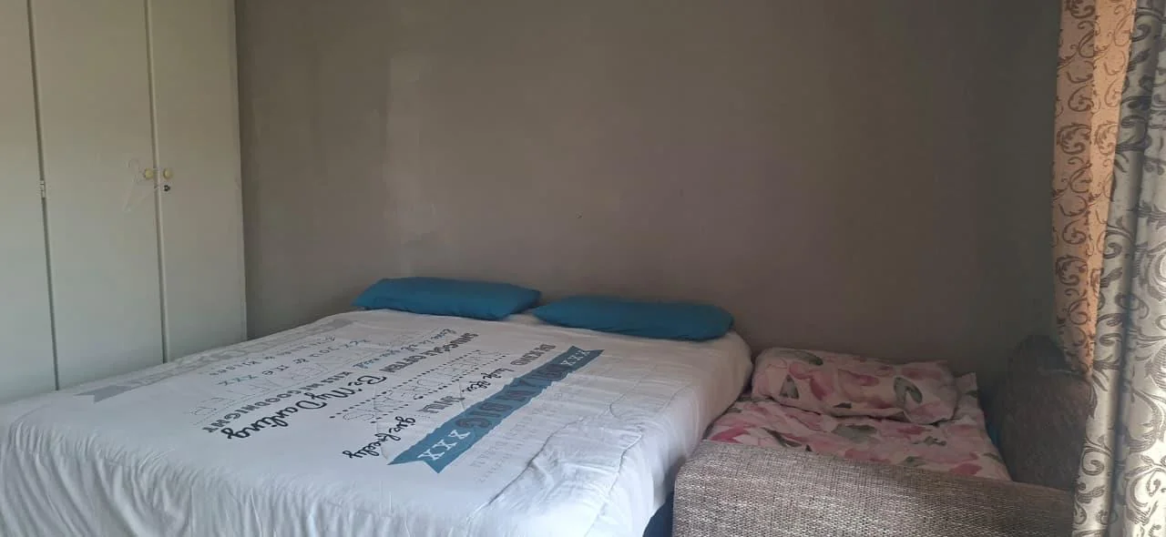 Two bedrooms with Lock up Garage apartment for Sale in Vorna Valley