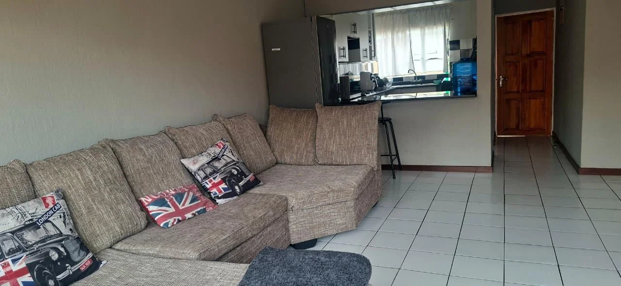 Two bedrooms with Lock up Garage apartment for Sale in Vorna Valley