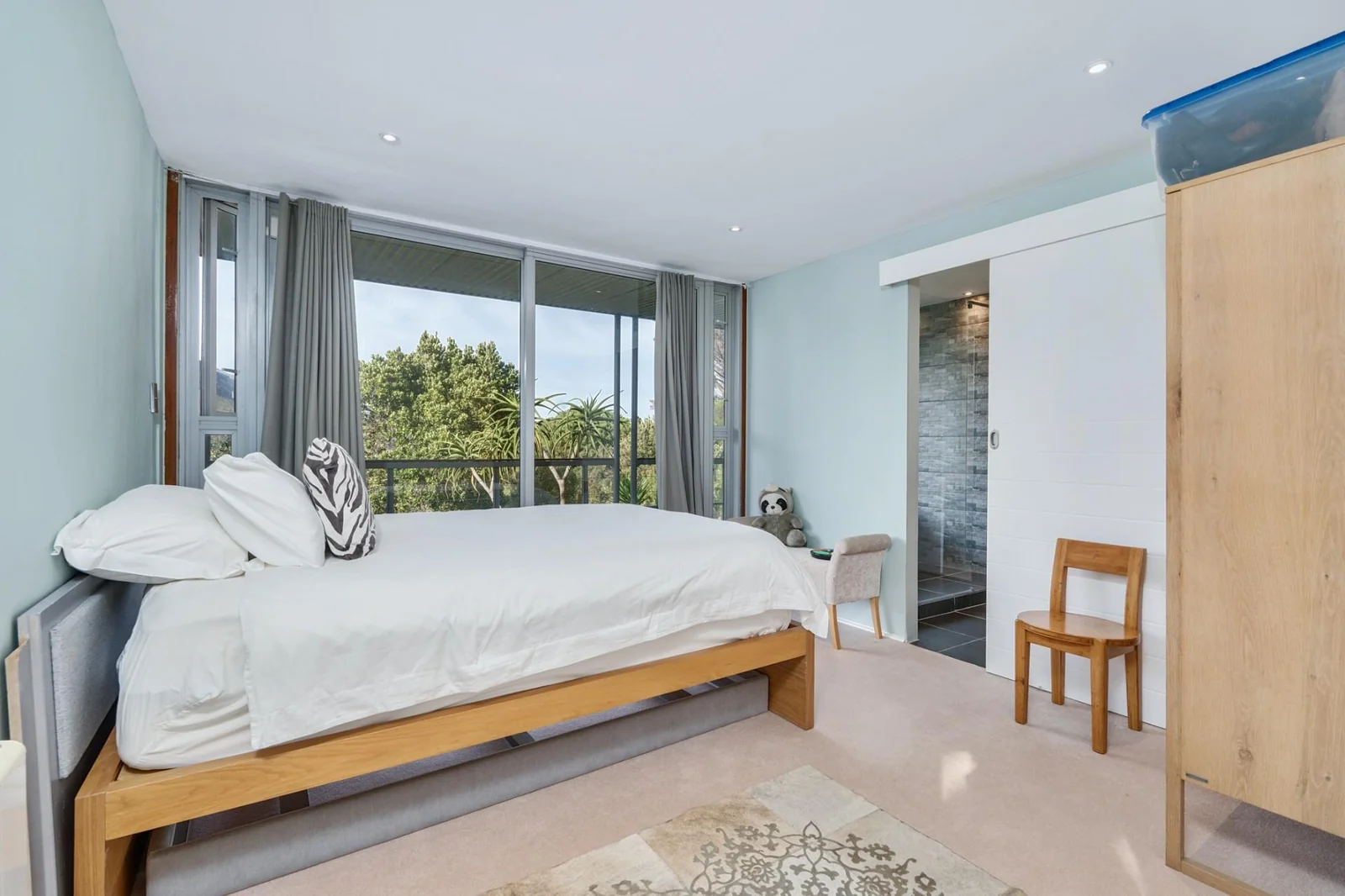 Hout Bay’s most complete family estate – tennis, cottage, solar, elevator – irreplaceable at this price.