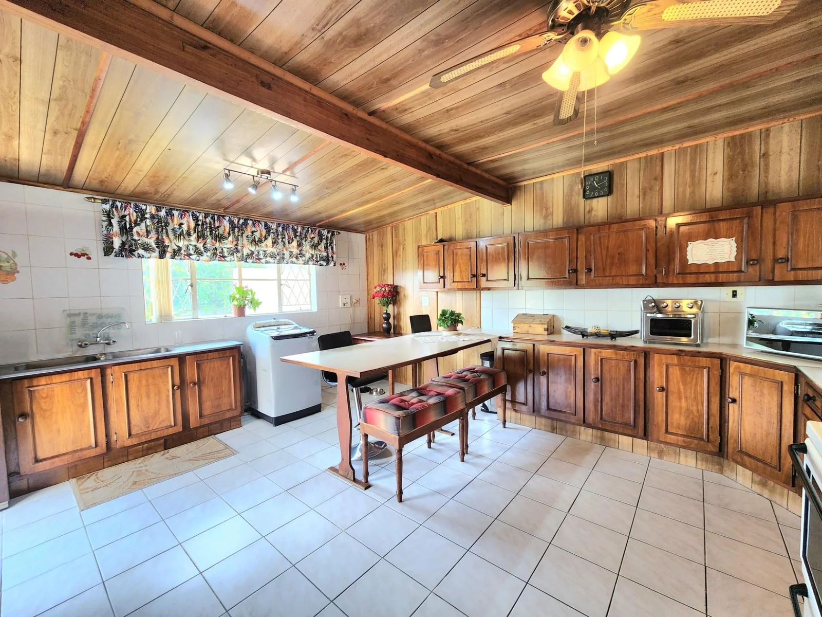 Charming Family Home with Space to grow - Atlasville