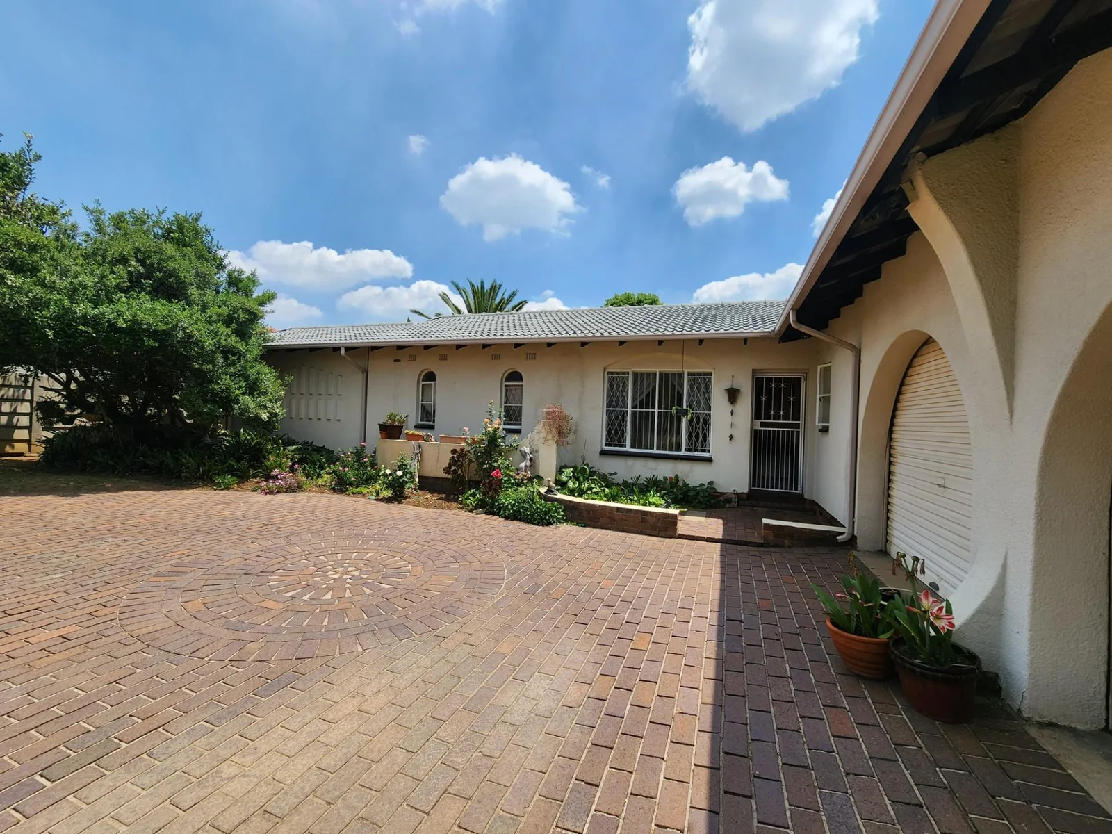 Charming Family Home with Space to grow - Atlasville