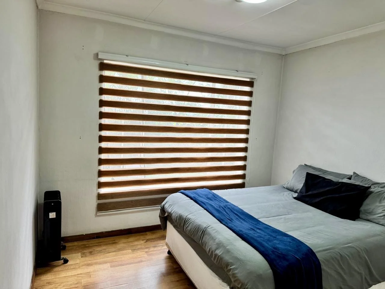 Charming 2-bedroom, 1-bathroom facebrick simplex for Sale in Radiokop