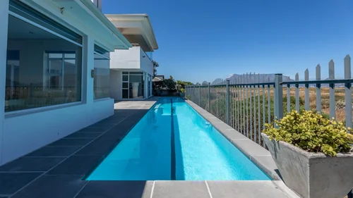 Sunset Links, Milnerton