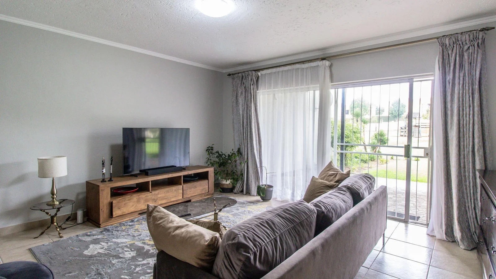 Modern Comfort & Secure Living in Halfway Gardens