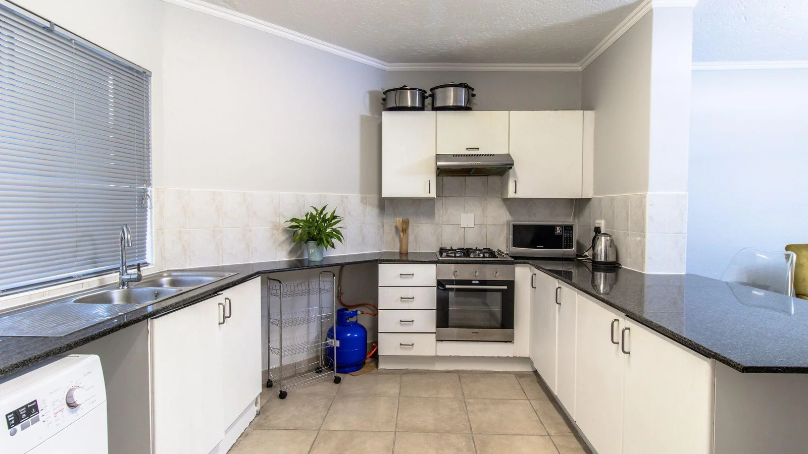 Modern Comfort & Secure Living in Halfway Gardens