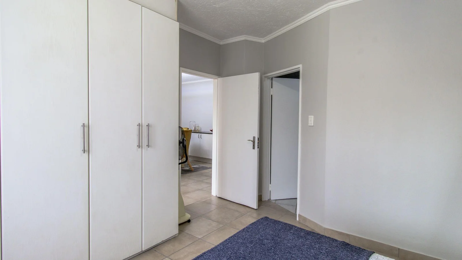 Modern Comfort & Secure Living in Halfway Gardens