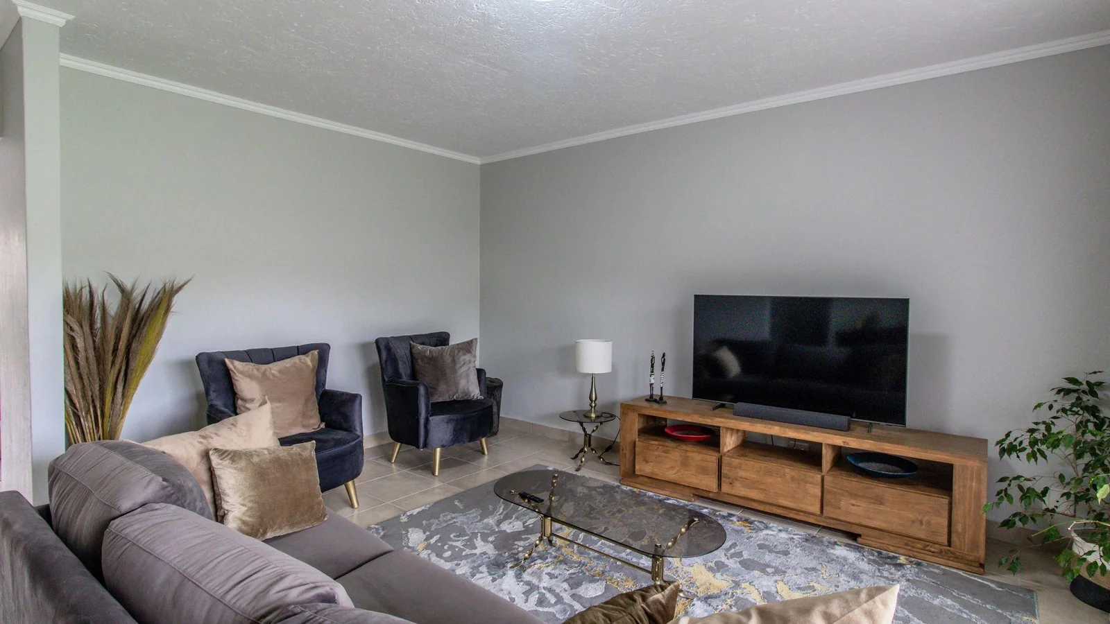 Modern Comfort & Secure Living in Halfway Gardens