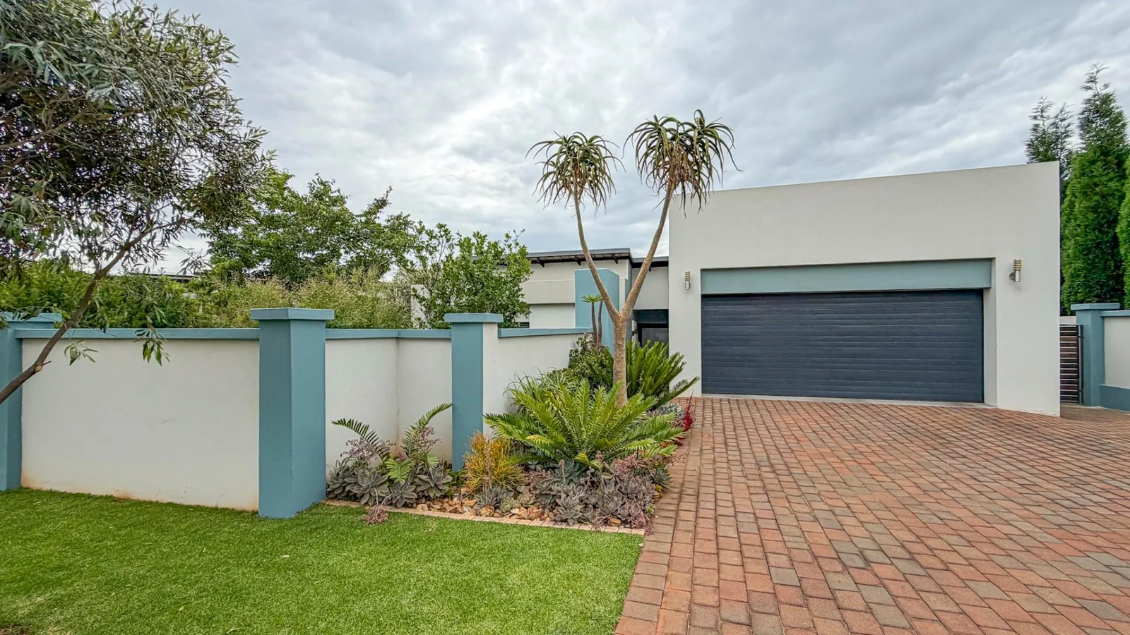 Exclusive Sole Mandate | Single-Level Family Home That Feels Like Home Instantly