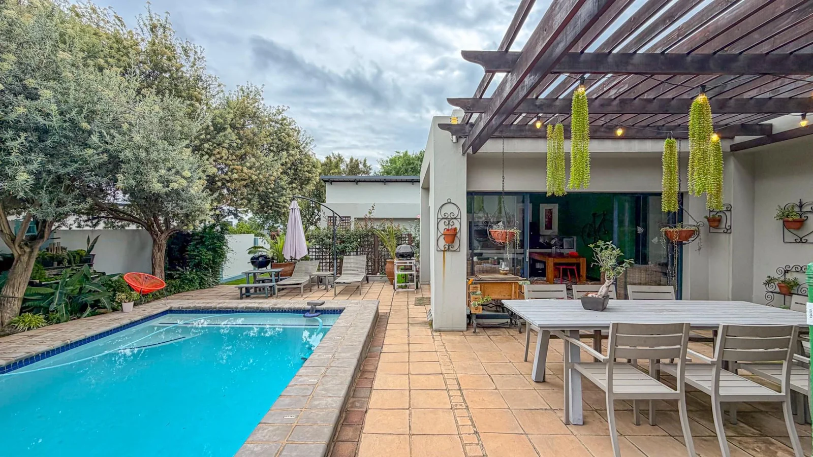 Exclusive Sole Mandate | Single-Level Family Home That Feels Like Home Instantly