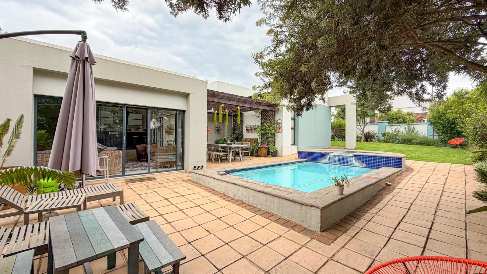 Exclusive Sole Mandate | Single-Level Family Home That Feels Like Home Instantly