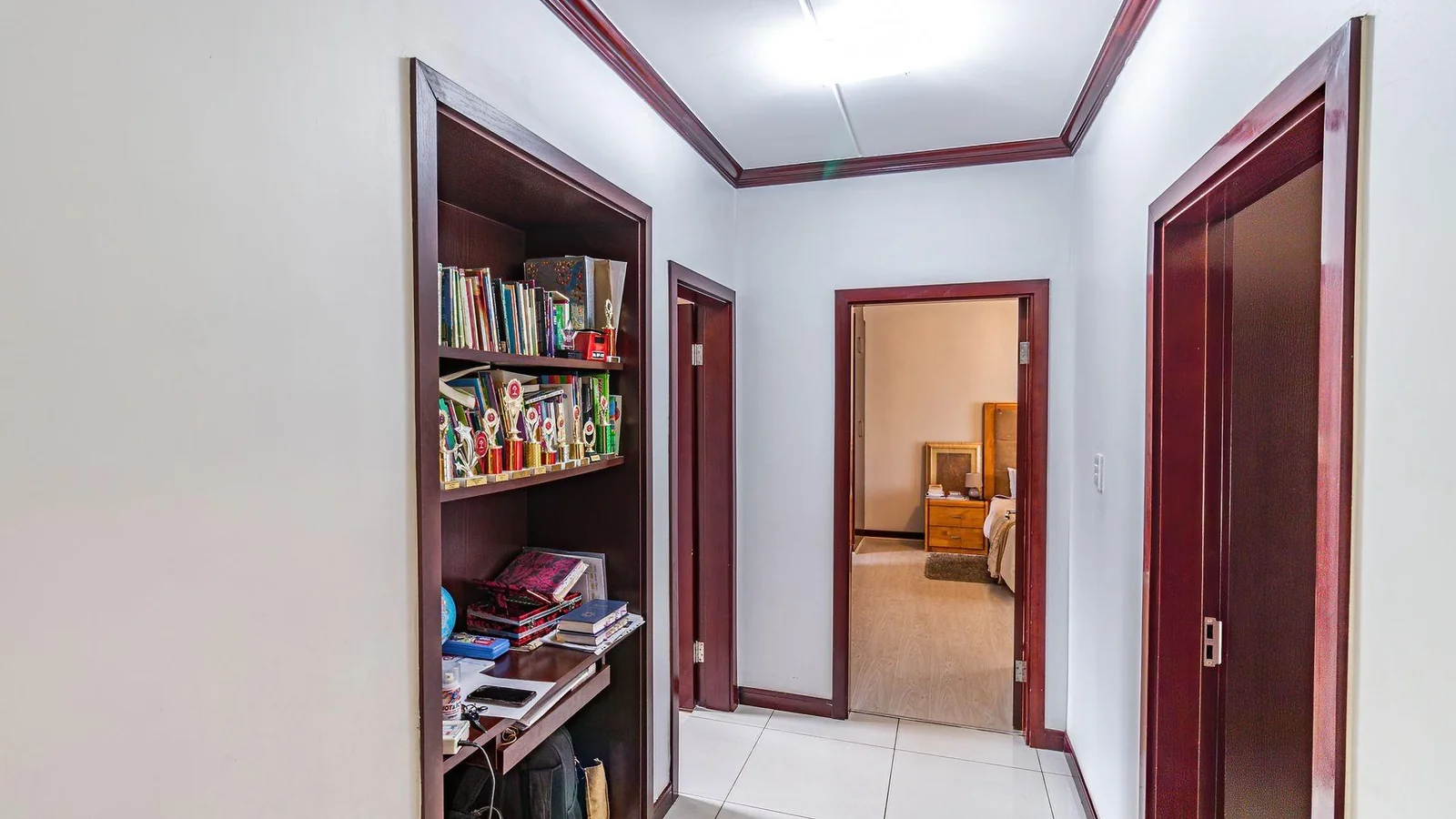 Luxury Corner Ground-Floor Apartment in the Heart of Summerset — Perfect for Families, Professionals & Retirees