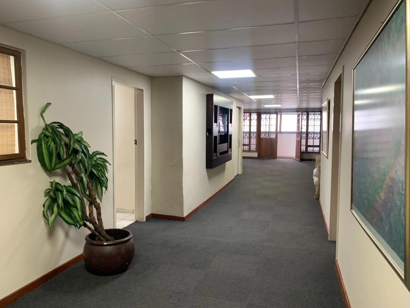 R4,500 / Month – Serviced 2-Person Office in Constantia Business Centre, Constantia Park, 546 16th Road, Midrand