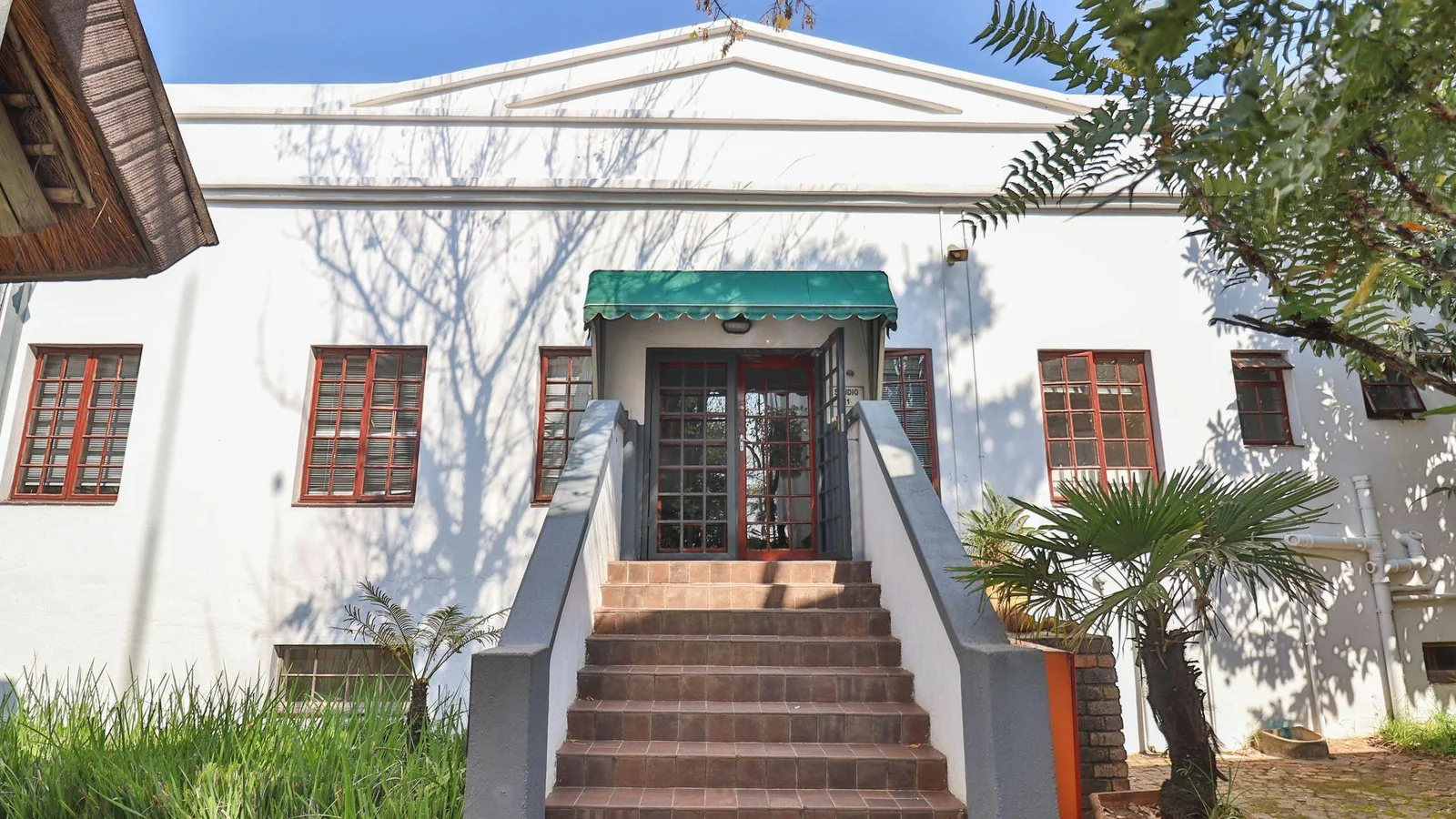 R2,500 / Month – Fully Serviced 1-Person Office in Constantia Business Centre, Constantia Park, Midrand