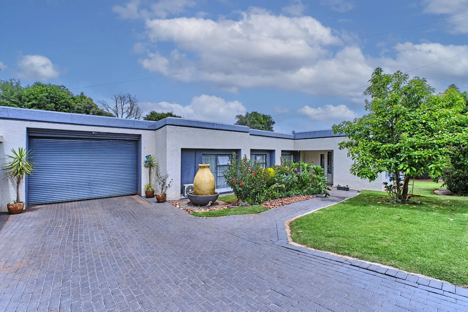 Fabulous, Versatile, Dual Family Living or Income-Generating Property!