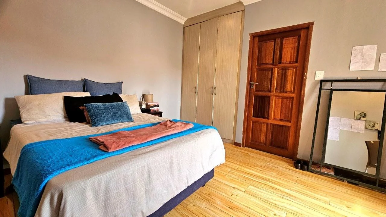 MIDSTREAM ESTATE: A PREMIER RESIDENTIAL COMMUNITY