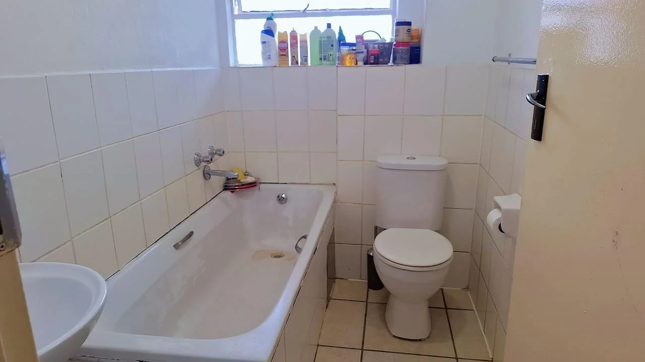 Perfect Starter Home or Investment Opportunity!