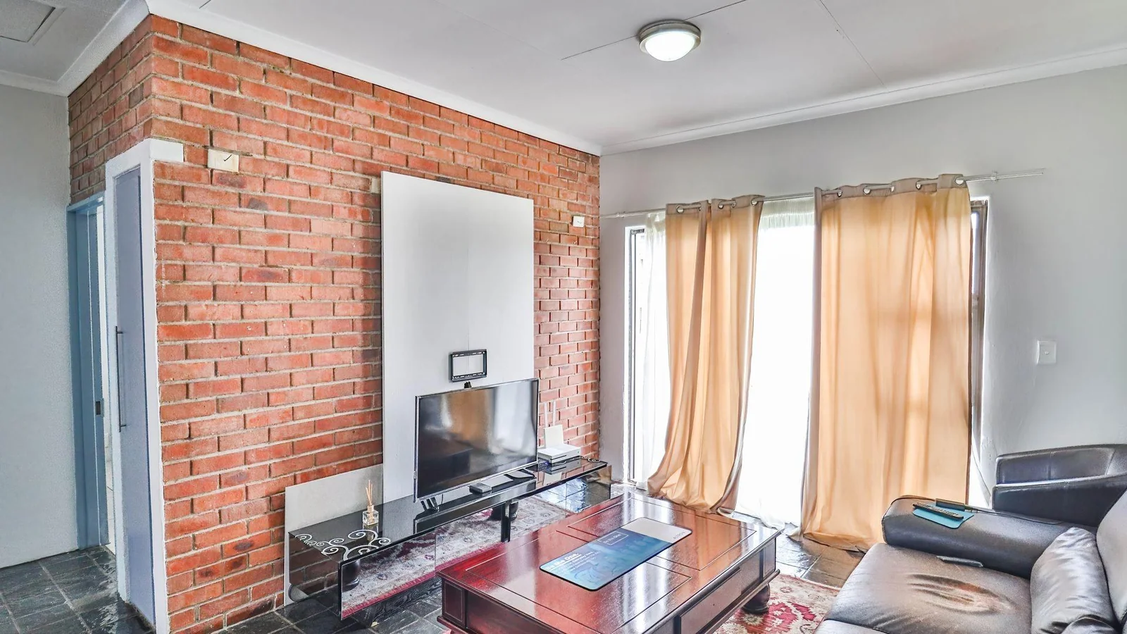 Modern 1-Bed Apartment – Perfect for a Young Professional or Couple