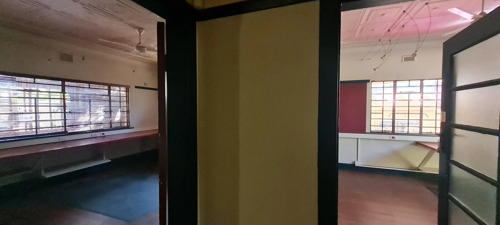 Prime property with ideal location for offices in Menlo Park